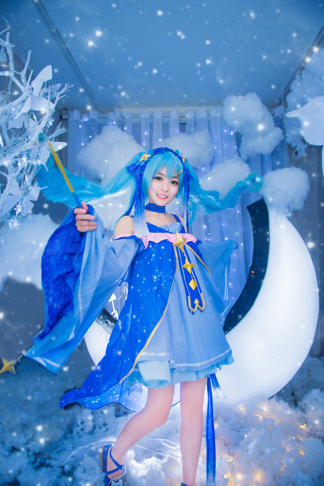【COS正片】星与雪的公主Miku 蓝裳插图12