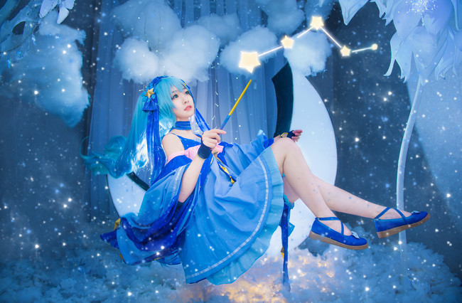 【COS正片】星与雪的公主Miku 蓝裳插图